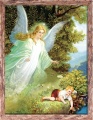 Obraz religijny dla dzieci Anioł Stróż w ramie brązowej z przetarciami