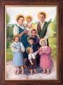 Obraz religijny Błogosławiona Rodzina Ulmów w ramie drewnianej ze złotym paskiem