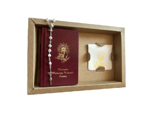 Zestaw komunijny - różaniec serduszka, etui i modlitewnik 